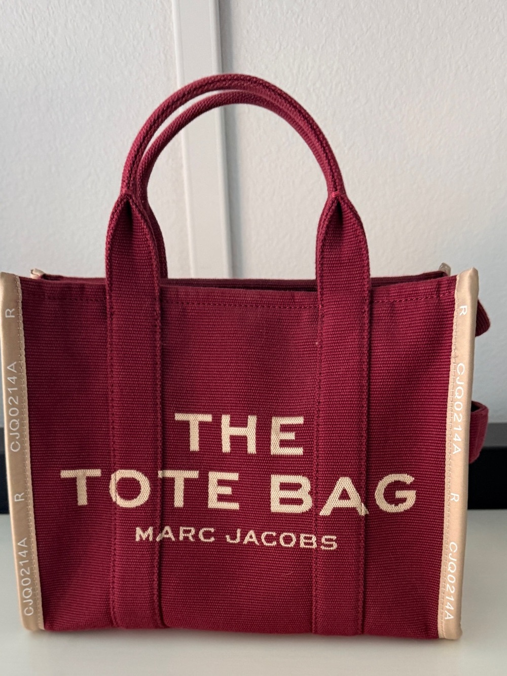 Tote Bag Identification